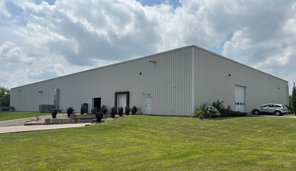 Primary Photo Of 1600 Williams Dr, Stoughton Warehouse For Lease