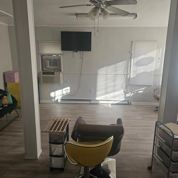 More Photos Of 6401-6405 Belair Rd, Baltimore Storefront Retail Office For Sale