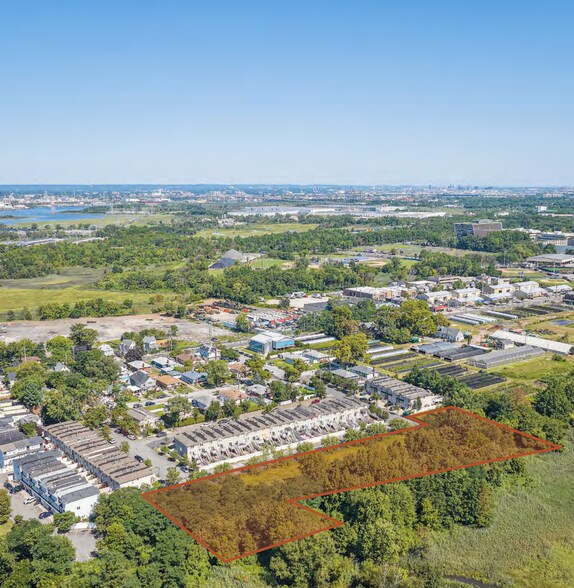 Primary Photo Of 99 Ridgeway Ave, Staten Island Self Storage For Sale