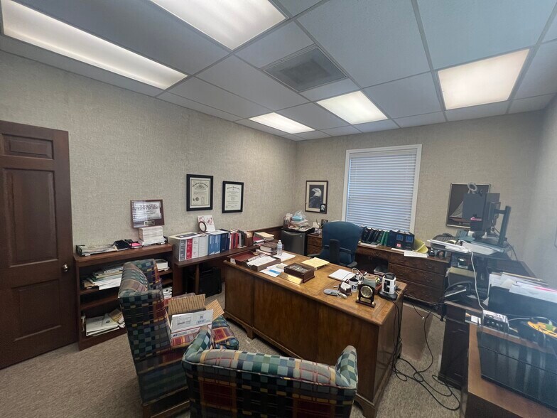 More Photos Of 239 N Edgeworth St, Greensboro Office For Sale