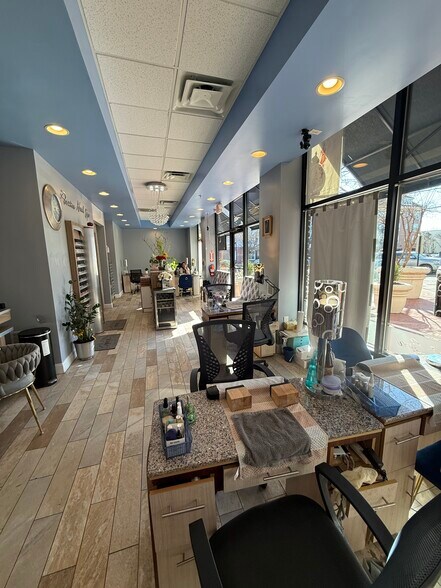 More Photos Of 1901 West St, Annapolis Apartments For Lease