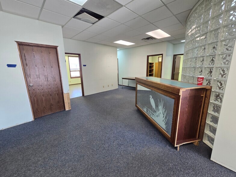 More Photos Of 4628 62 St, Red Deer Warehouse For Lease