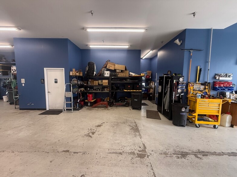 More Photos Of 2970 S Tejon St, Englewood Warehouse For Sale
