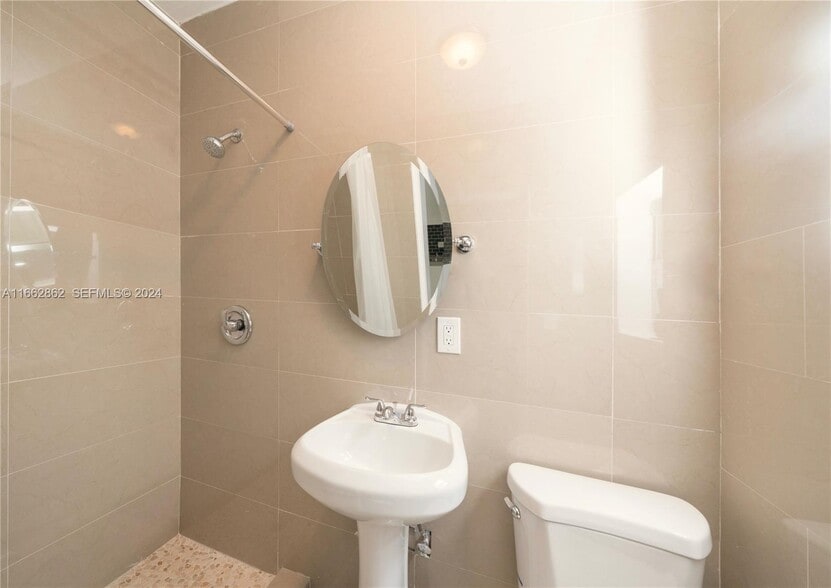 More Photos Of 5807 SW 25th St, West Park Apartments For Sale