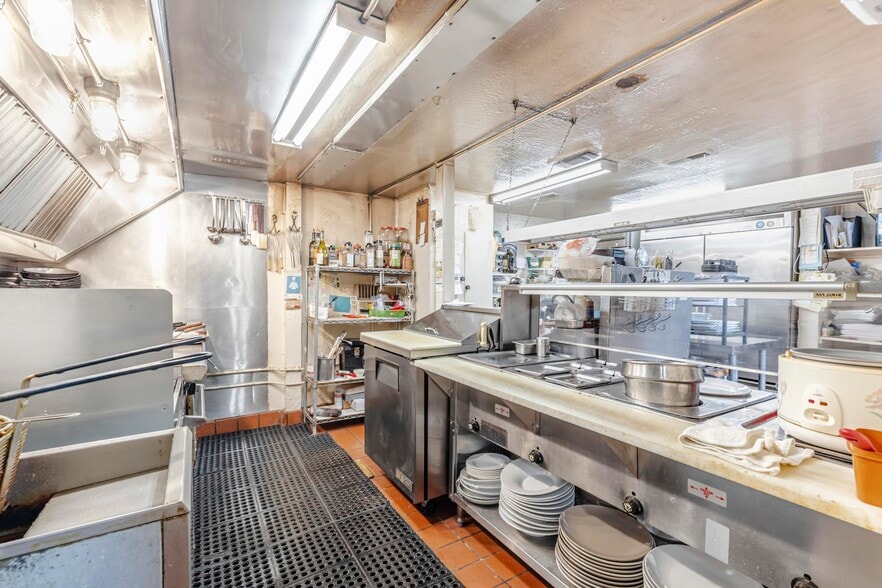 More Photos Of 627 Main St, Suisun City Restaurant For Sale