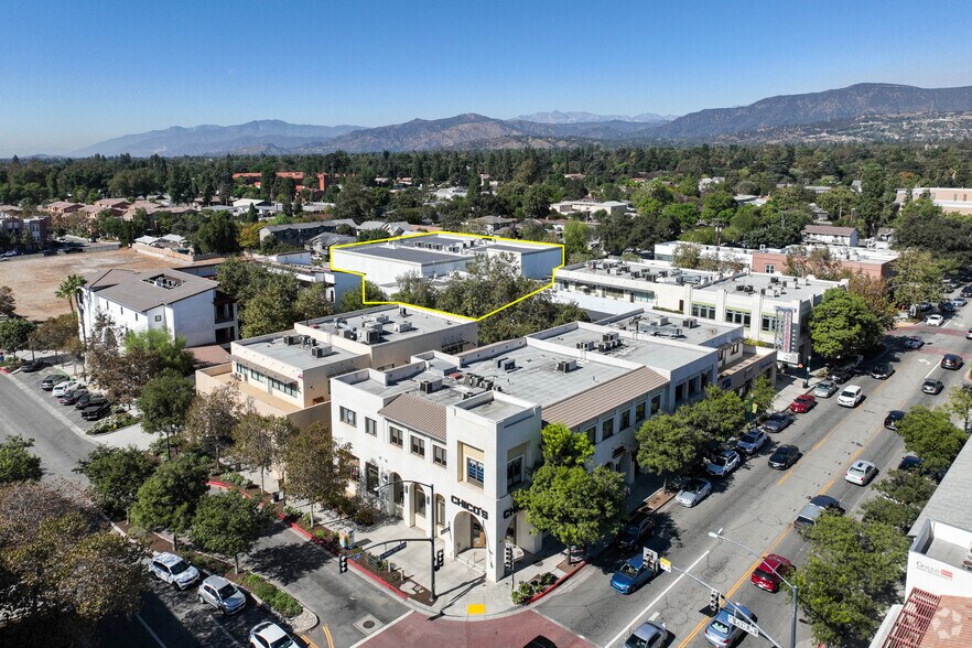 More Photos Of 450 W 2nd St, Claremont Movie Theatre For Sale
