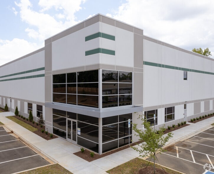 More Photos Of 4330 Silverpark Dr, Charlotte Unknown For Lease