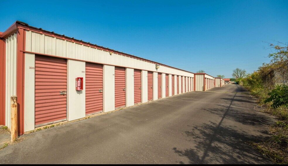 More Photos Of 8888 Faulkner Lake Rd, North Little Rock Self Storage For Sale
