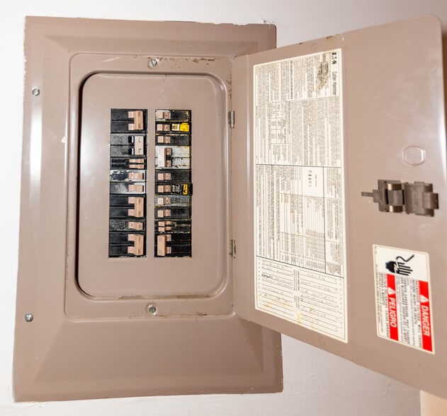 More Photos Of 1538 Light St, Baltimore Storefront Retail Residential For Sale