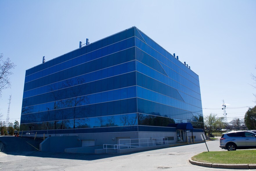 More Photos Of 463 Worcester Rd, Framingham Medical For Lease