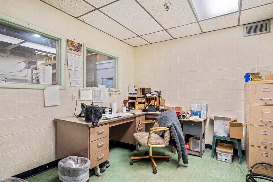 More Photos Of 59 Felton St, North Tonawanda Industrial For Sale