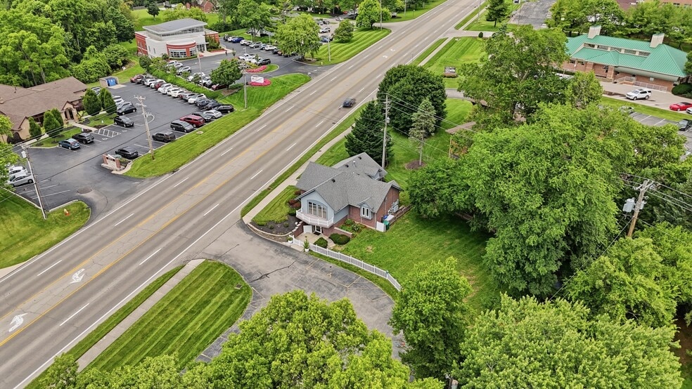 More Photos Of 5700 Far Hills Ave, Dayton Office For Lease