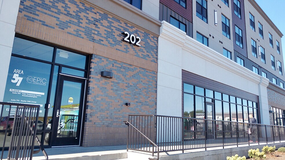 More Photos Of 202 E Greenfield Ln, Bismarck Apartments For Lease