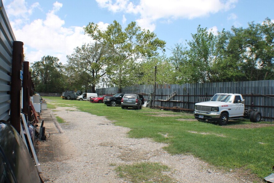 More Photos Of 13104 Cullen Blvd, Houston Land For Sale