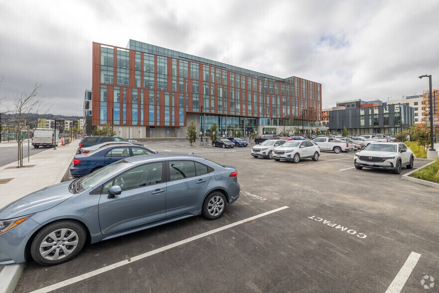 More Photos Of 230 Harriet Tubman Way, Millbrae Research And Development For Lease