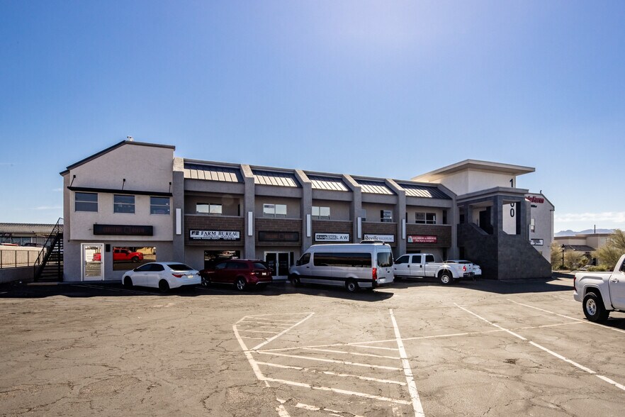 More Photos Of 1600 Mcculloch Blvd N, Lake Havasu City General Retail For Lease