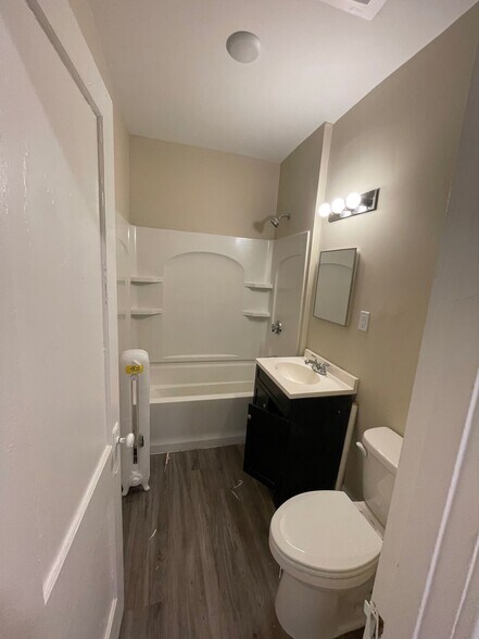 More Photos Of 37-39 Charter Oak Pl, Hartford Apartments For Sale