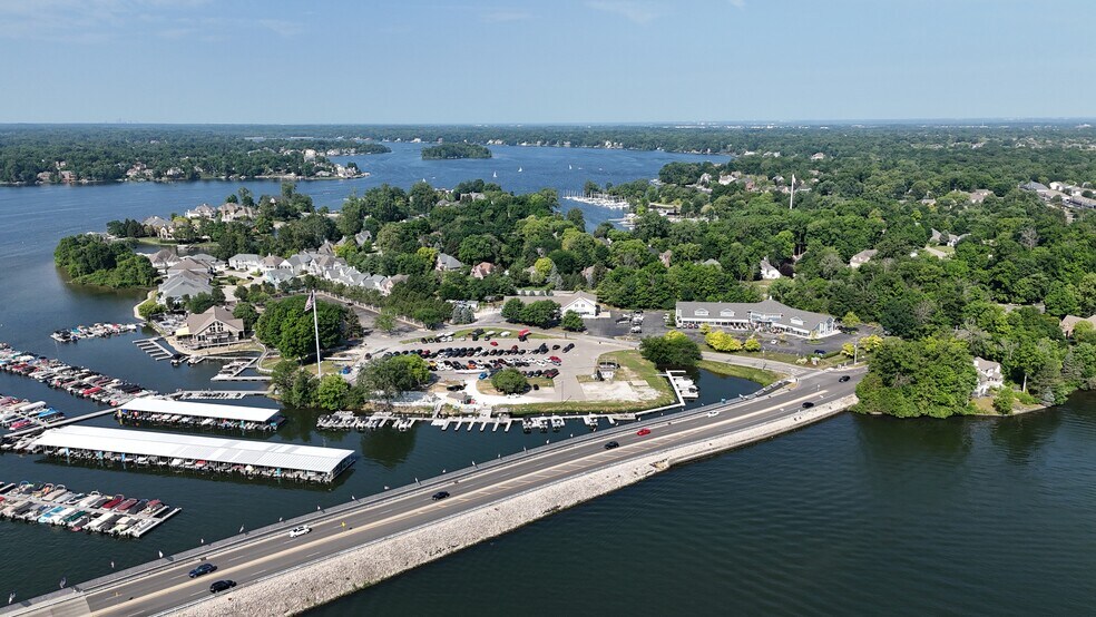 More Photos Of 11693 Fall Creek Rd, Indianapolis Unknown For Lease