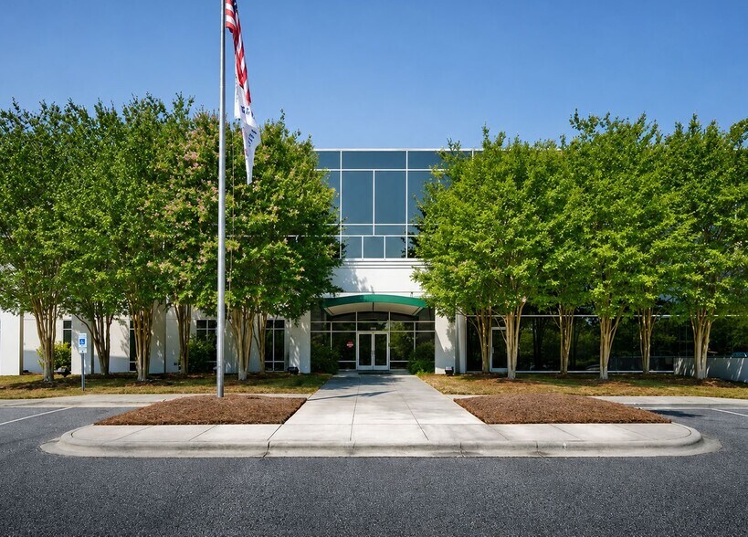 More Photos Of 351-355 Crestmont Dr, Fort Mill Warehouse For Lease