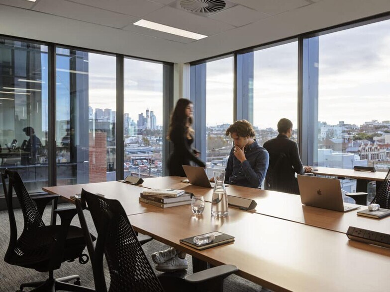 More Photos Of 1901 Main St, Columbia Coworking Space