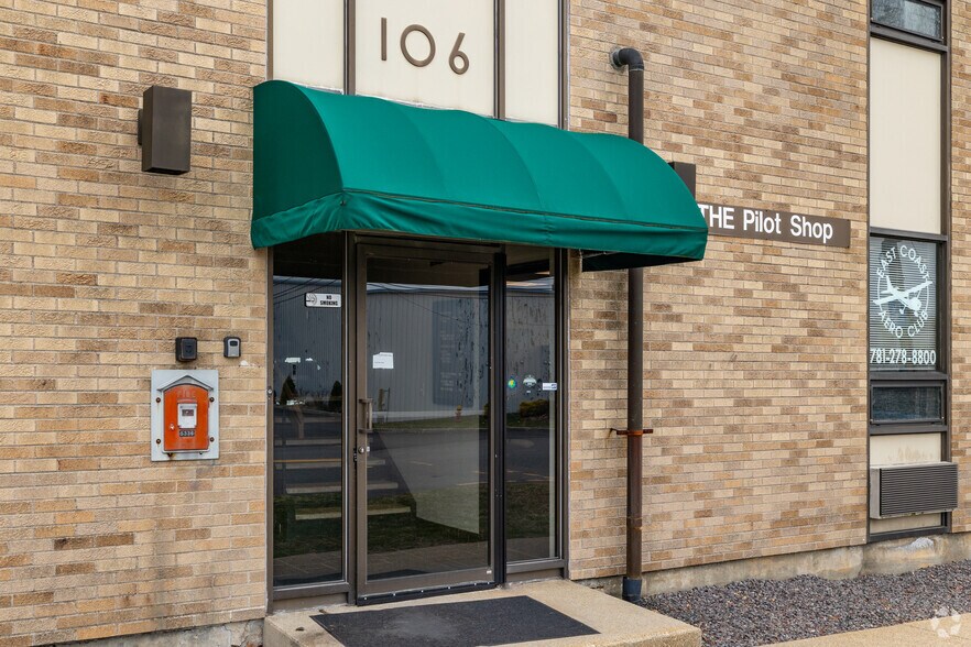 More Photos Of 106 Access Rd, Norwood Office For Sale