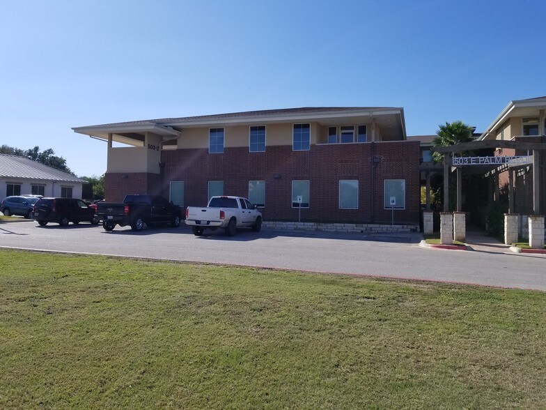 More Photos Of 503 E Palm Valley Blvd, Round Rock Medical For Lease