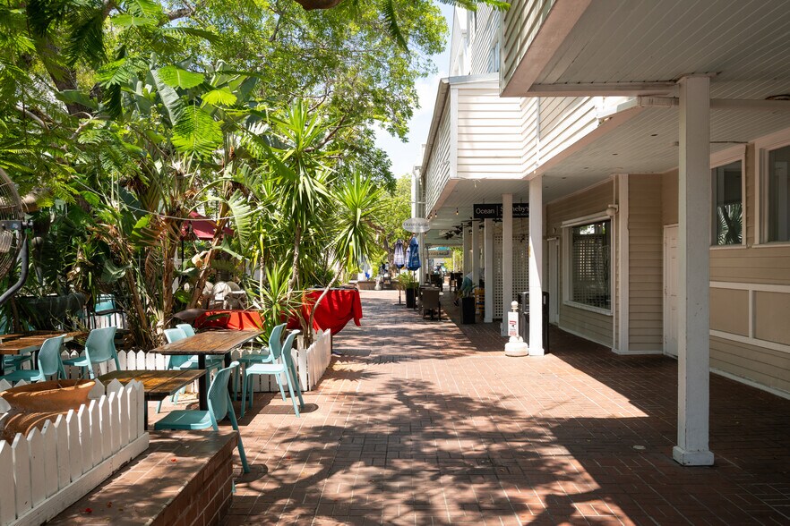 More Photos Of 1075 Duval St, Key West Apartments For Sale