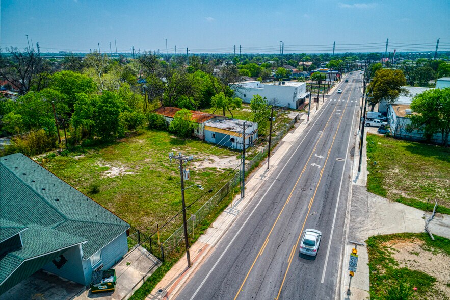 More Photos Of 512-530 Roosevelt Ave, San Antonio Land For Sale