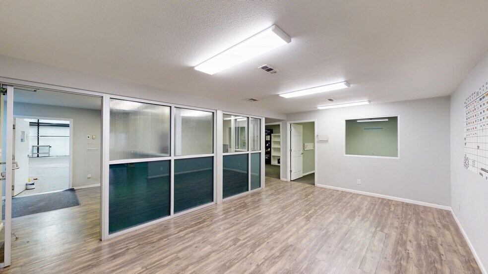 More Photos Of 549 S 10th St, Grand Junction Warehouse For Sale