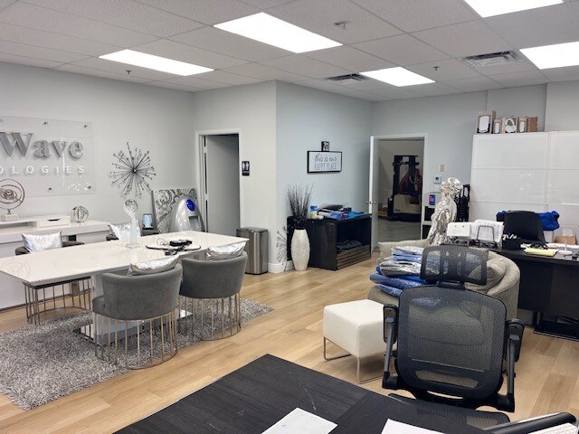 More Photos Of 3445-3499 High Ridge Rd, Boynton Beach Warehouse For Lease