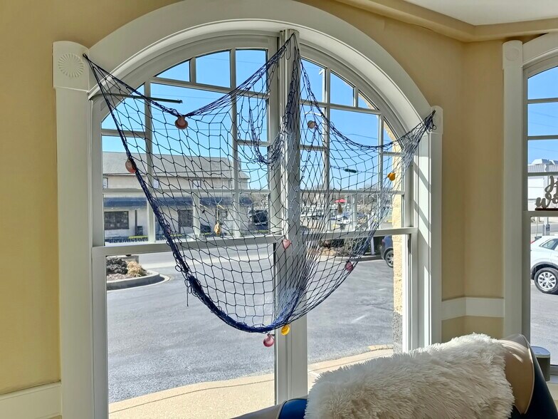 More Photos Of 110 Anglers Rd, Lewes Hotel For Sale