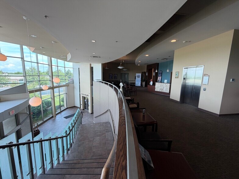 More Photos Of 400 International Dr, Williamsville Medical For Lease