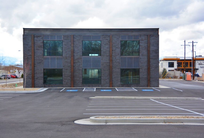 More Photos Of 5343 S Woodrow St, Murray Medical For Lease