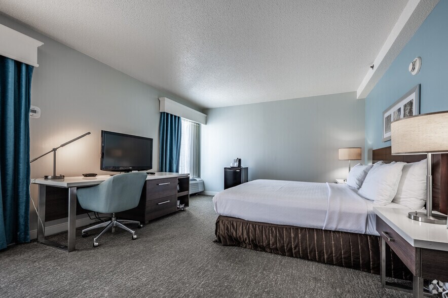 More Photos Of 164 Fort Couch Rd, Pittsburgh Hotel For Sale