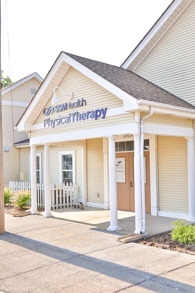 More Photos Of 16962 Manchester Rd, Grover Office For Sale