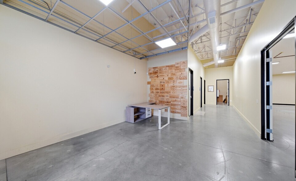 More Photos Of 9560-9640 Research Dr, Irvine Research And Development For Sale