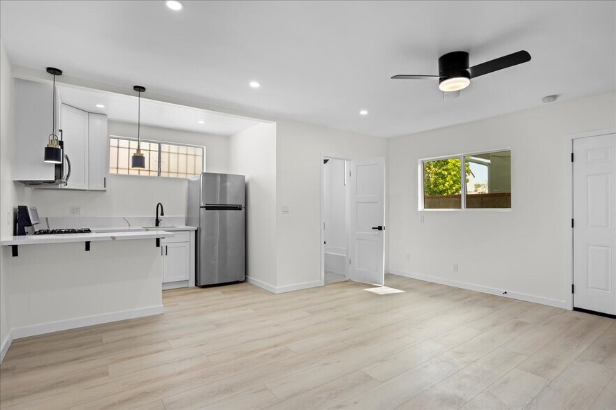 More Photos Of 2218 24th St, Santa Monica Apartments For Sale