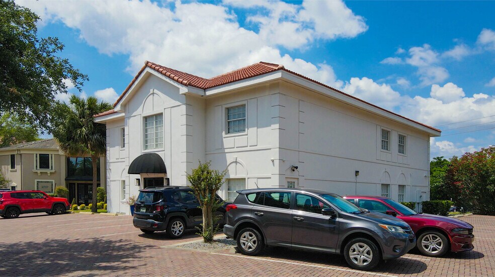 More Photos Of 2745 W Fairbanks Ave, Winter Park Office For Lease