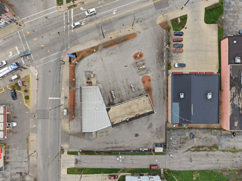 More Photos Of 15610 Lake Shore Blvd, Cleveland General Retail For Sale
