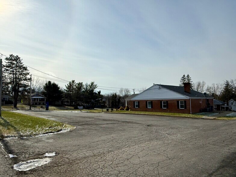 More Photos Of 2894 Center Rd, Poland Medical For Sale