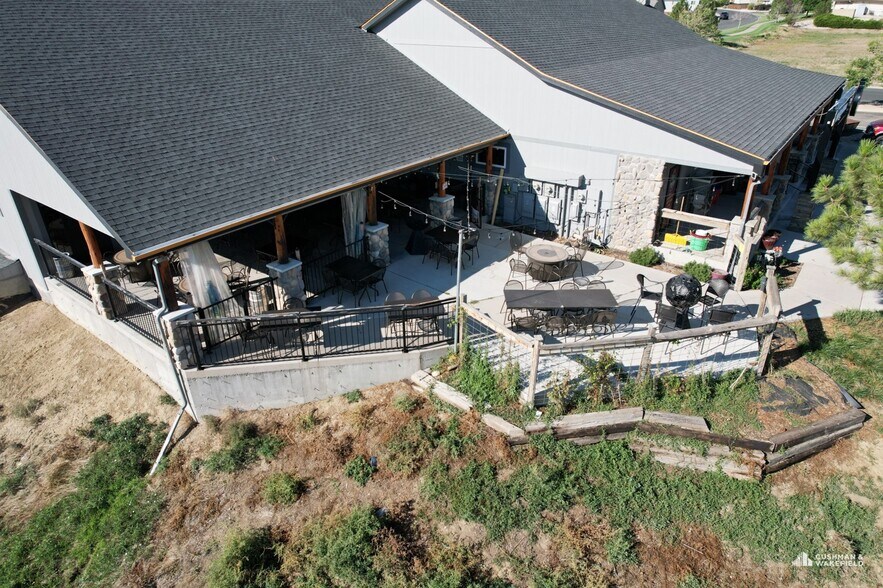 More Photos Of 1018 Mahogany Way, Severance Restaurant For Sale