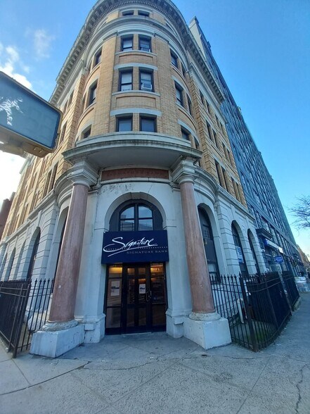 More Photos Of 84 Broadway, Brooklyn Apartments For Lease