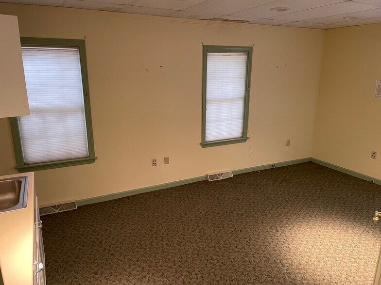 More Photos Of 434-440 Route 134, Dennis Medical For Sale