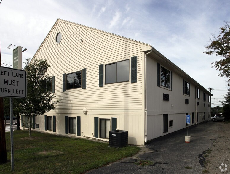More Photos Of 840 Main St, Millis-Clicquot Office For Lease