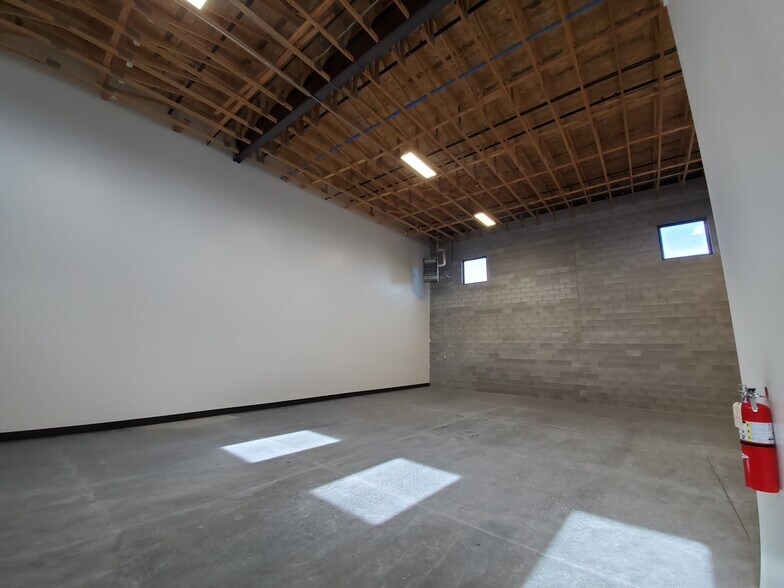 More Photos Of 2052 W 500 N, Springville Industrial For Lease