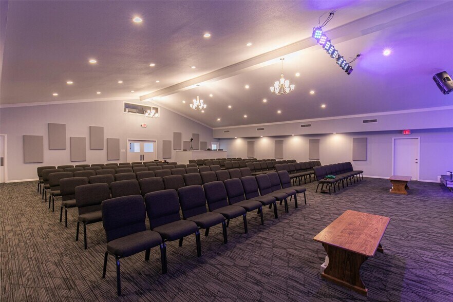 More Photos Of 434 Jefferson St E, Sulphur Springs Religious Facility For Sale