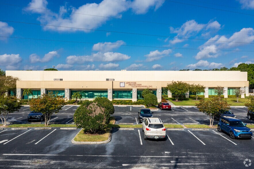 More Photos Of 14550 58th St N, Clearwater Manufacturing For Sale