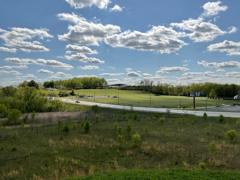 More Photos Of 5 Sandstone way, Dunbar Warehouse For Lease