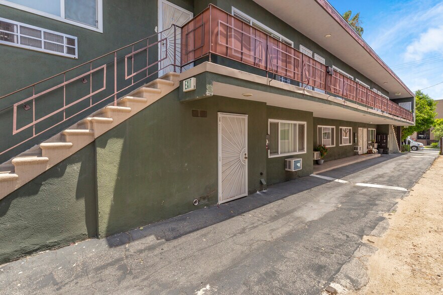 More Photos Of 1001 E Acacia Ave, Glendale Apartments For Sale