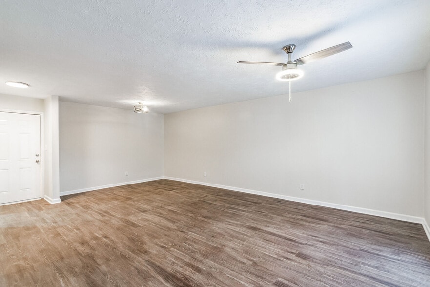 More Photos Of 117 Cedarwood Dr, Lebanon Apartments For Sale